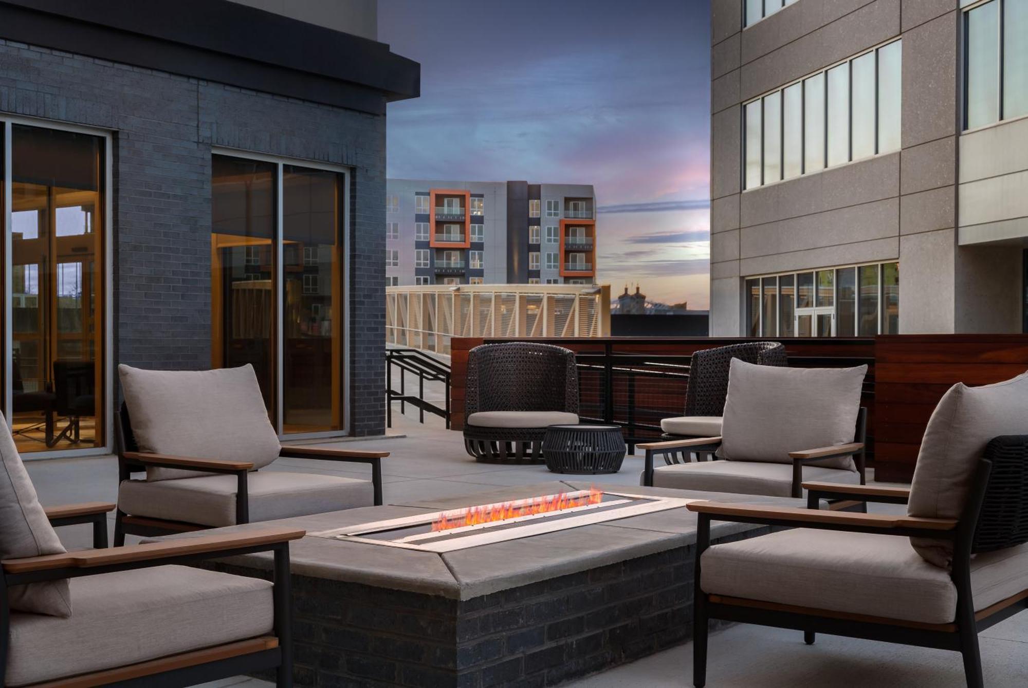 Homewood Suites By Hilton Newport Cincinnati Exterior foto